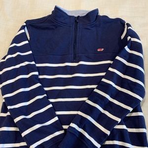 Vineyard vines half zip sweatshirt. NWT